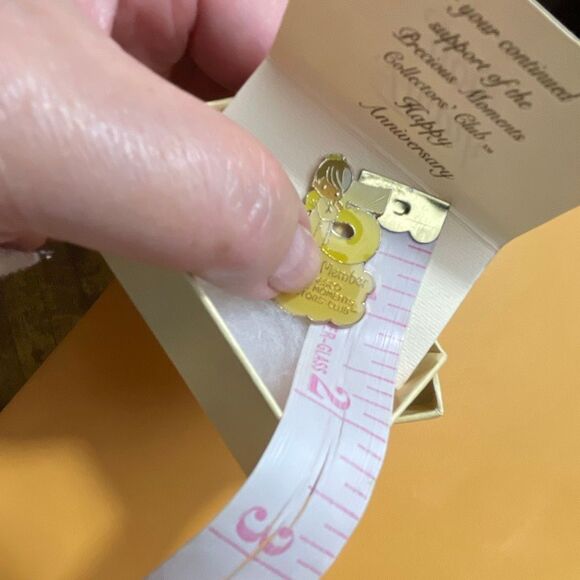 Vintage Precious Moments collectors club thank you 5 year anniversary pin origin - Picture 5 of 6